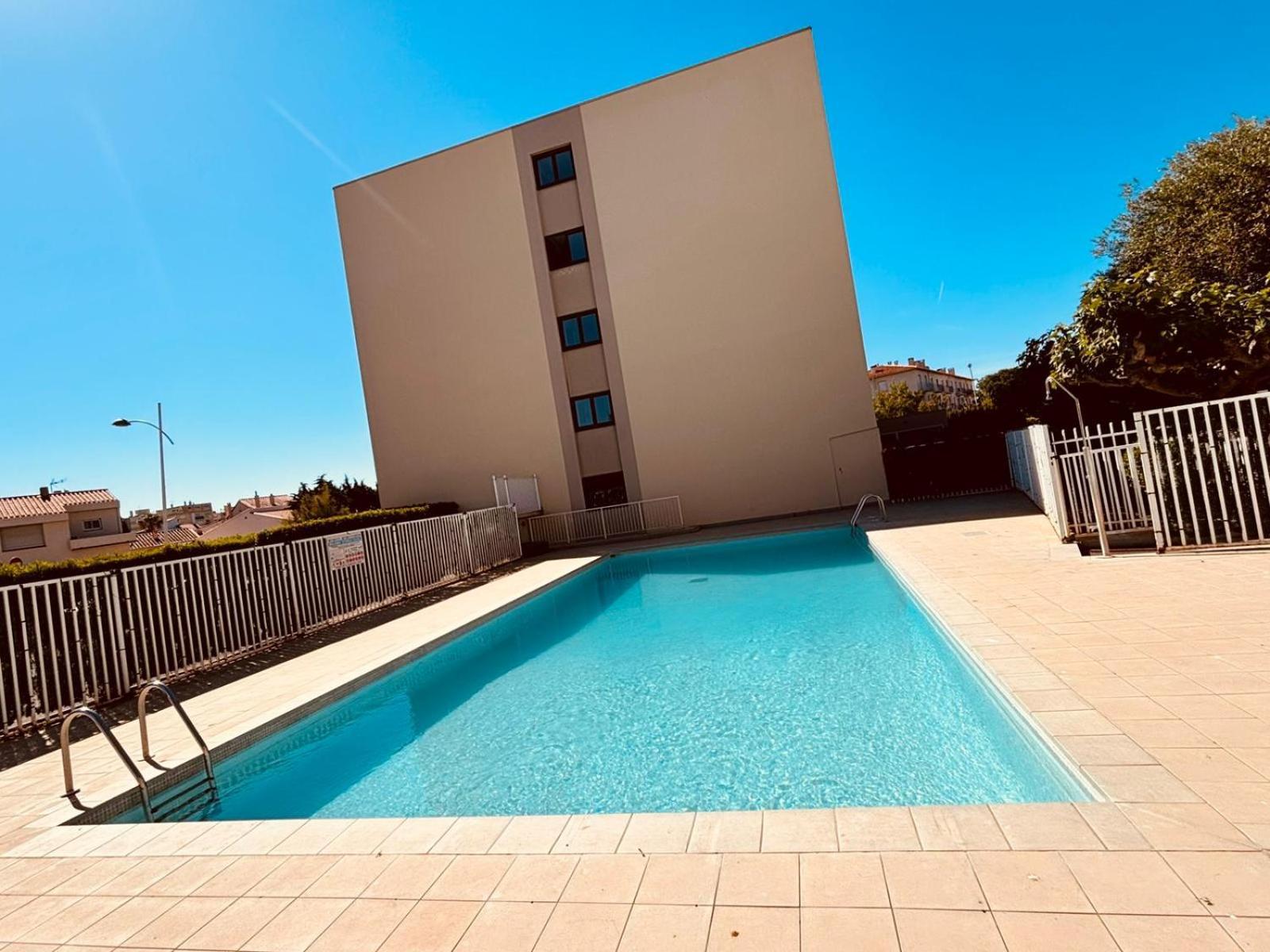 Studio Calme Avec Parking Et Ascenseur -304- Canet-en-Roussillon Bagian luar foto